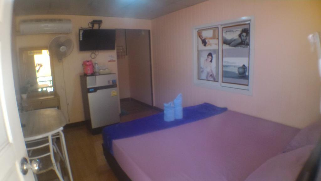 Hi Tech Resort Kabin Buri Dış mekan fotoğraf