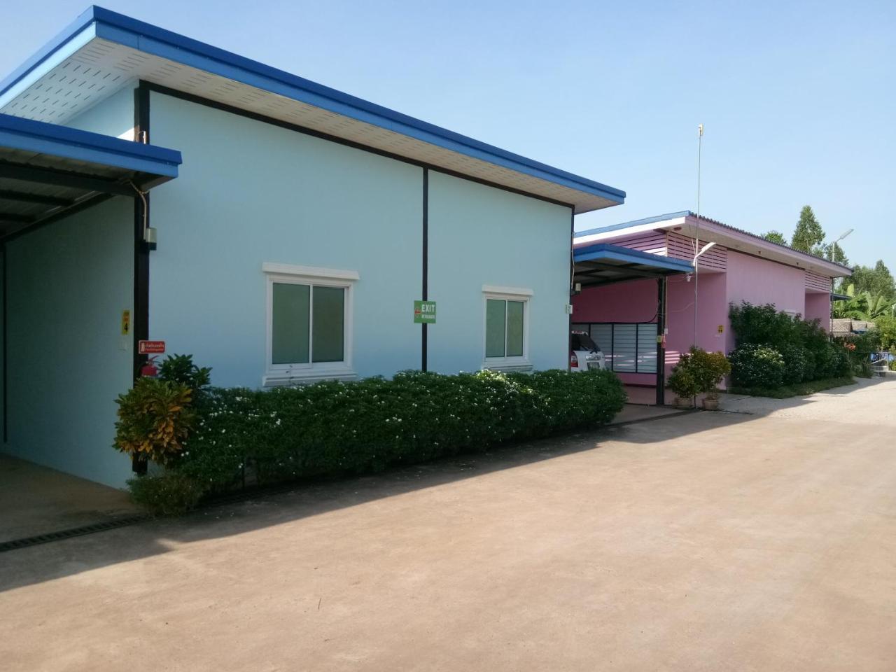 Hi Tech Resort Kabin Buri Dış mekan fotoğraf