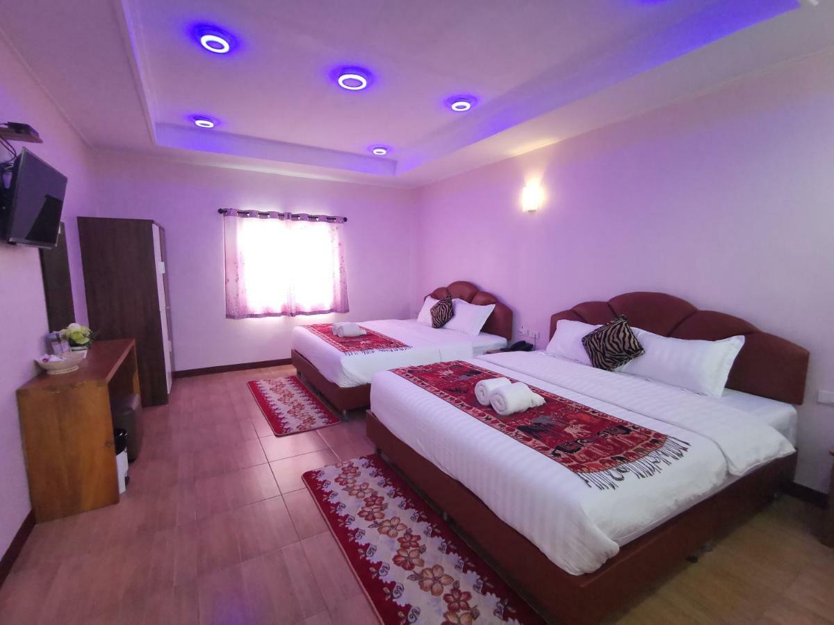 Hi Tech Resort Kabin Buri Dış mekan fotoğraf